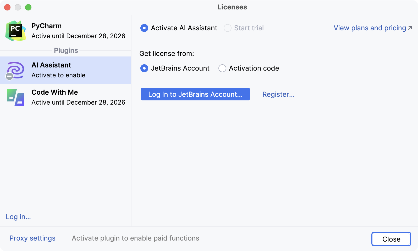 许可证对话框,其中包含登录 JetBrains 帐户的选项 许可证对话框,其中包含登录 JetBrains 帐户的选项